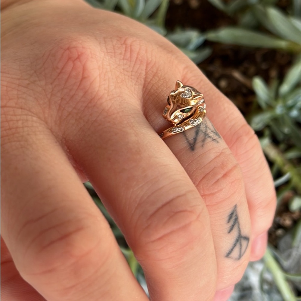 14k Rose Gold and Diamond Panther/ Jaguar Ring. Size 7 only worn a few times.